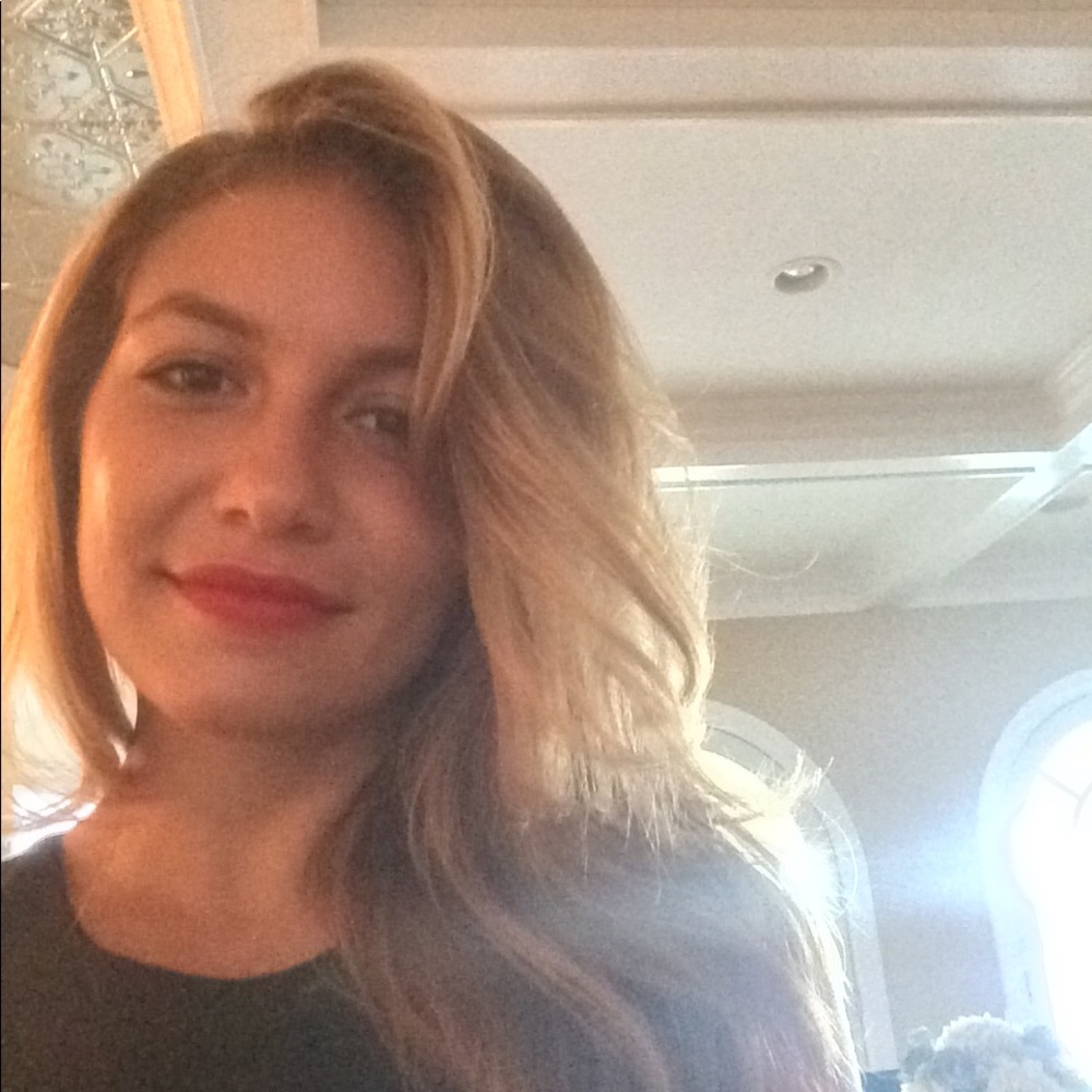 Meet your Posher, Marisa